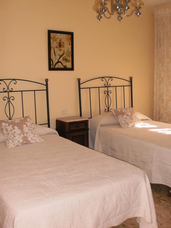 Casa Los Olivos Gravalos Room photo